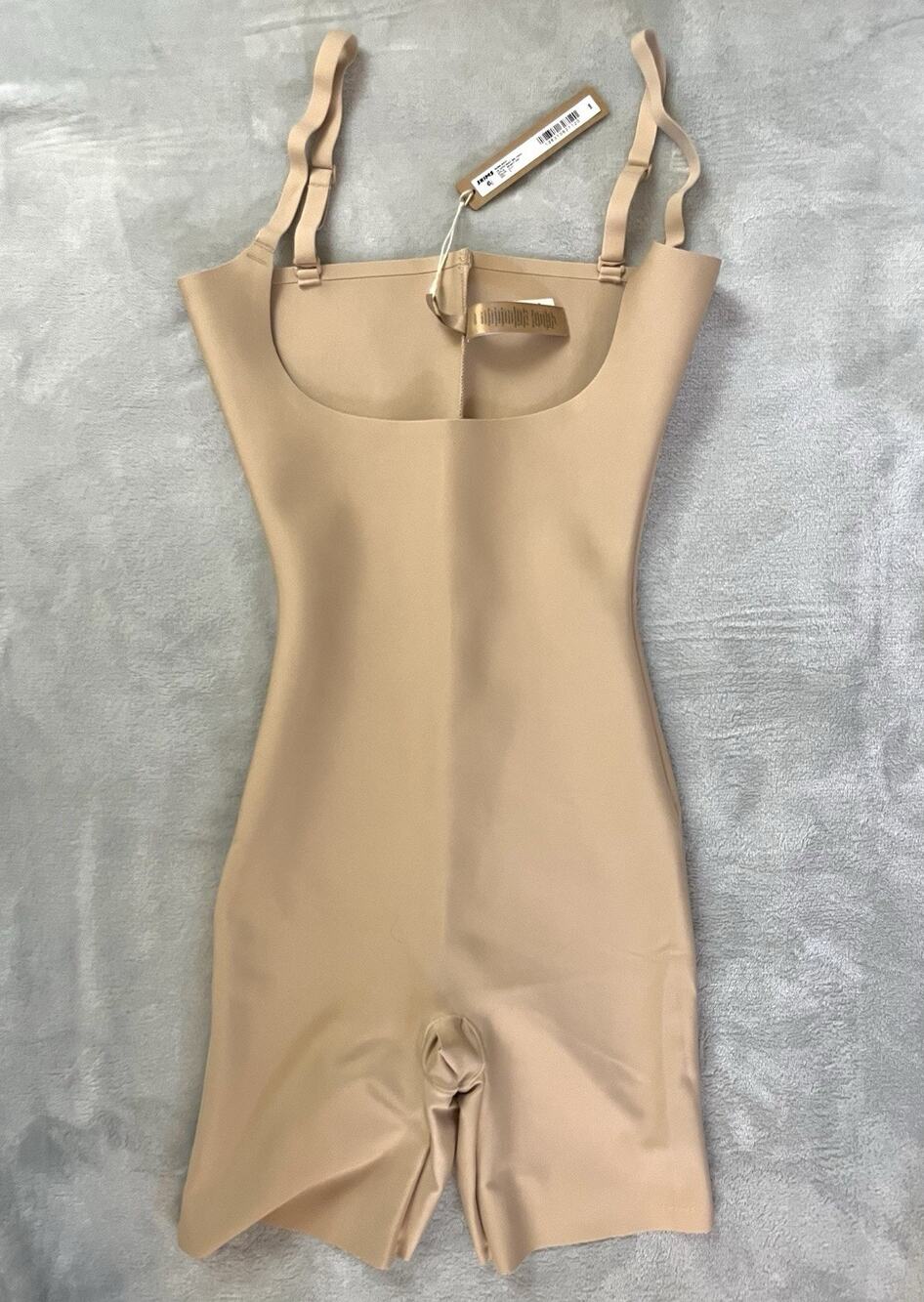 SKIMS S Body Zoned Open Bust Bodysuit Clay Core Sculpt Extra Firm Control NEW